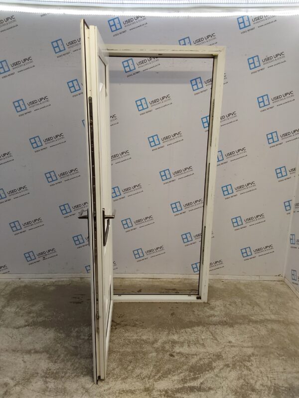 Used White Upvc Front Door 910mm x 2040mm 0554 - Image 3