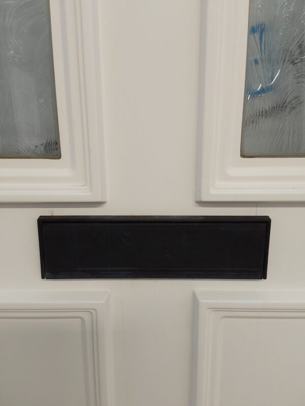 Used White Upvc Front Door 900mm x 2080mm 0498 - Image 10