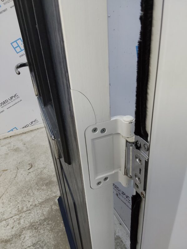 Used Dark Blue Composite Front Door 900mm x 2040mm 0660 - Image 7