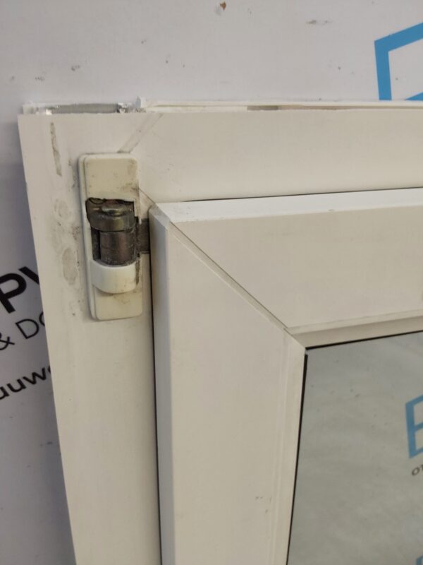 Used White Upvc Tilt And Turn Window 745mm x 1195mm W0465 - Image 6