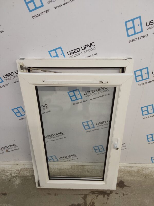 Used White Upvc Tilt And Turn Window 745mm x 1195mm W0465 - Image 3