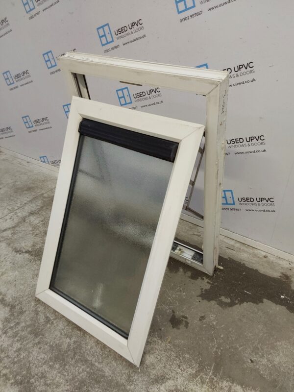 Used White Upvc Window 695mm x 1030mm W0335 - Image 3
