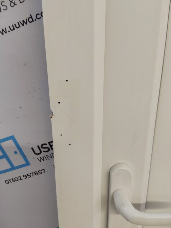Used White Upvc Front Door 935mm x 2100mm (reduce to 920mm) 0586 - Image 4