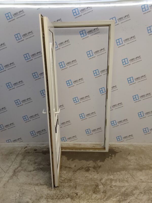Used White Upvc Front Door 935mm x 2100mm (reduce to 920mm) 0586 - Image 3