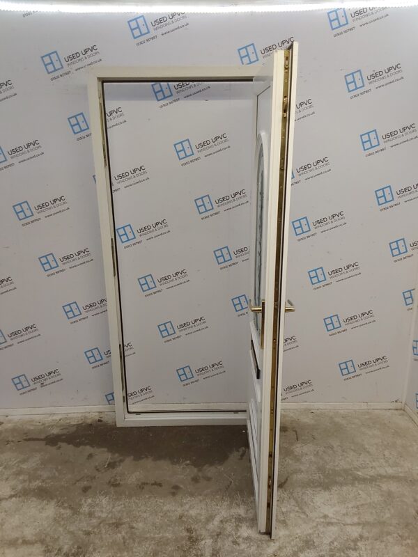 Used White Upvc Front Door 920mm x 2050mm (reduce to 900mm) 0732 - Image 3