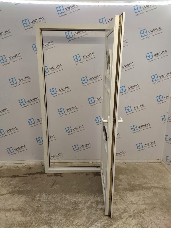 Used White Upvc Front Door 910mm x 2035mm 0339 - Image 3