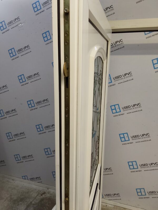 Used White Upvc Front Door 1010mm x 1955mm 0188 - Image 4