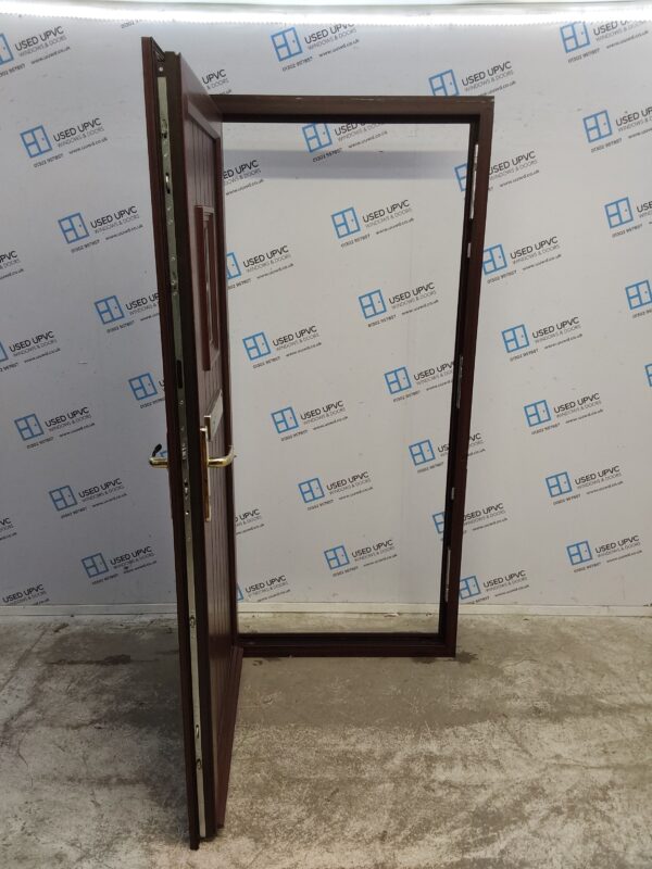 Used Woodgrain Upvc Front Door 945mm x 2020mm 0130 - Image 3