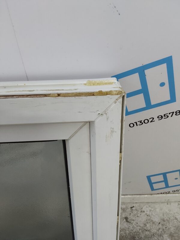 Used White Upvc Window 1070mm x 495mm C3029 - Image 5