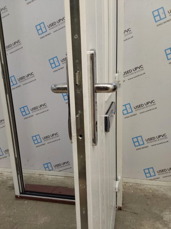 Used White Composite Front Door 925mm x 2100mm 0636 - Image 5