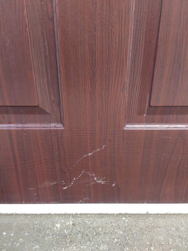 Used Brown Composite Front Door 915mm x 2070mm 0365 - Image 4