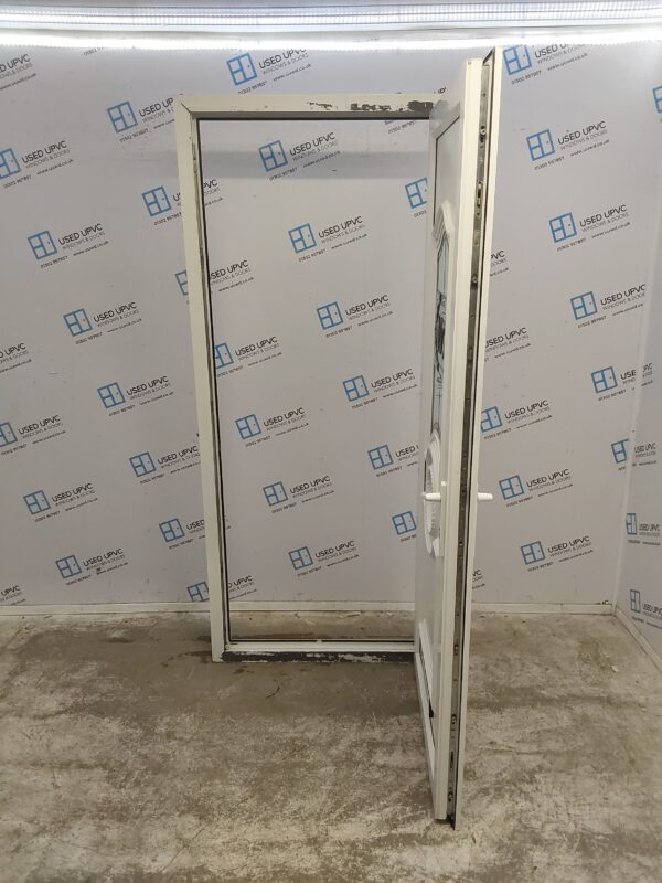 Used White Upvc Front Door 905mm x 2090mm C6003 - Image 3