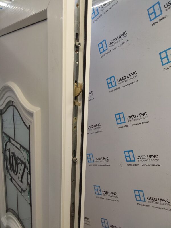 Used White Upvc Front Door 905mm x 2090mm C6003 - Image 4
