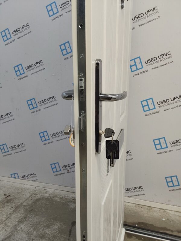 Brand New White Composite Front Door 895mm x 2025mm C1ND72 - Image 5