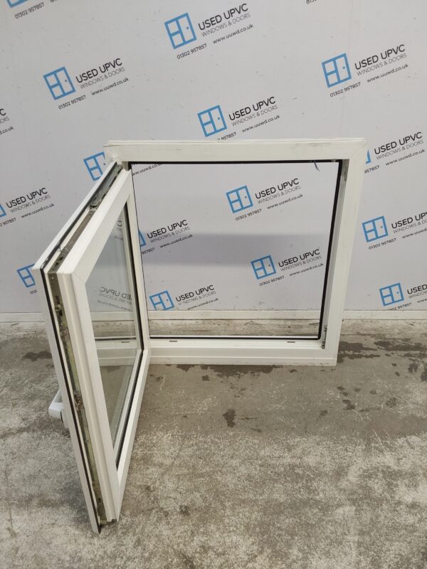 Used White Upvc Tilt And Turn Window 800mm x 855mm C4A003 - Image 3