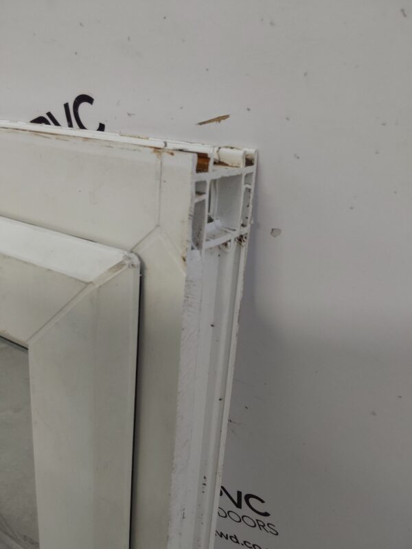 Used White Upvc Window 615mm x 980mm C3039 - Image 5