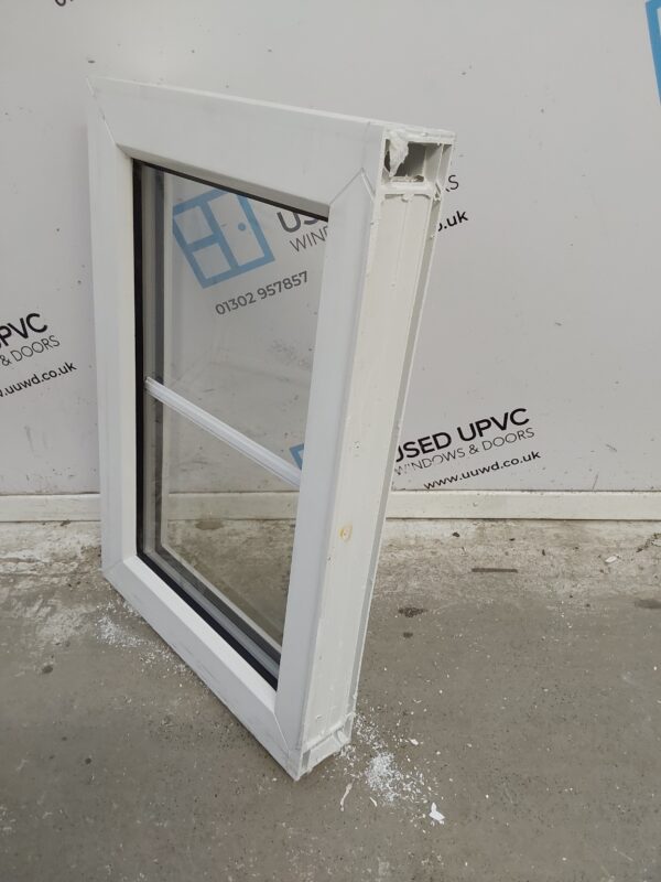 Used White Upvc Window 565mm x 380mm W0193 - Image 3