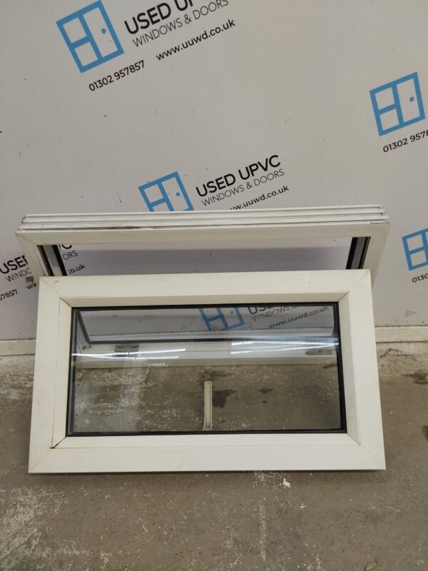 Used White Upvc Window 685mm x 420mm W0208 - Image 3