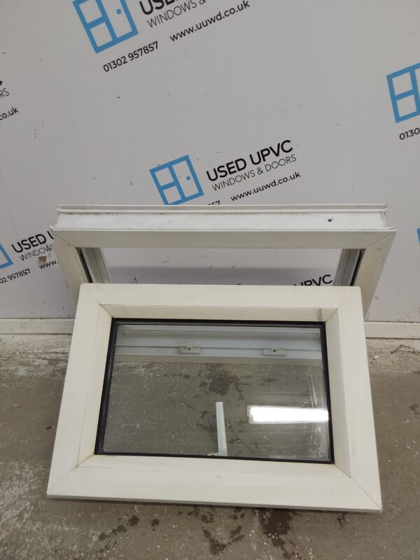 Used White Upvc Window 585mm x 420mm W0225 - Image 4