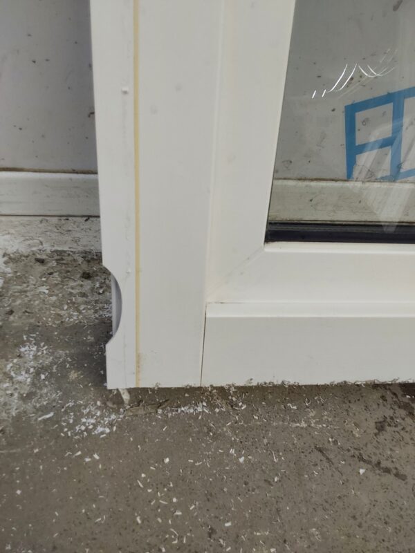 Used White Upvc Window 585mm x 420mm W0225 - Image 7