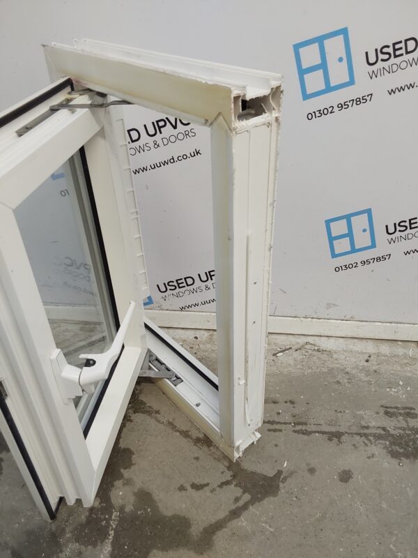 Used White Upvc Window 590mm x 415mm W0239 - Image 4