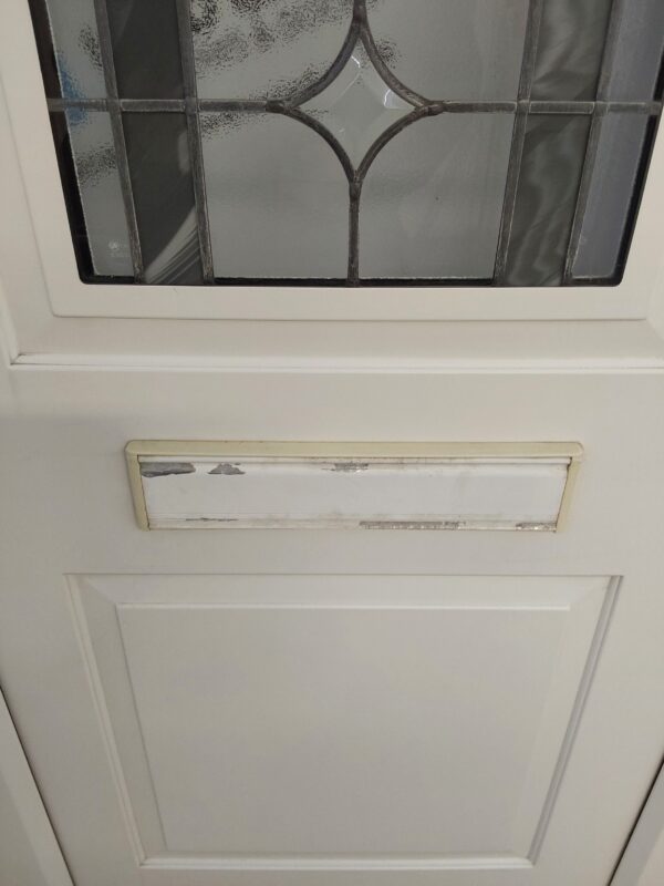 Used White Upvc Front Door And Toplight 905mm x 2400mm 0037 - Image 11