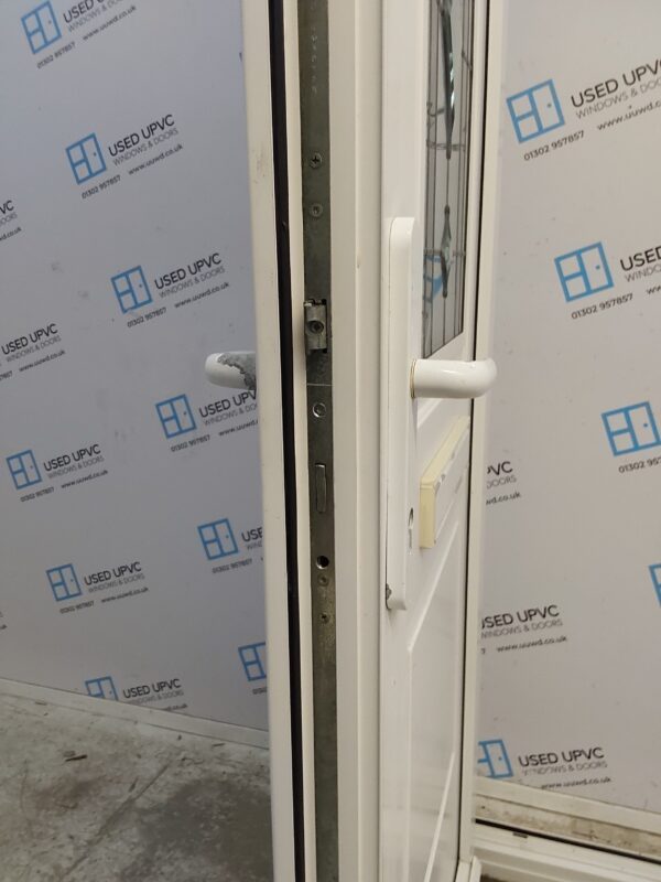 Used White Upvc Front Door And Toplight 905mm x 2400mm 0037 - Image 5