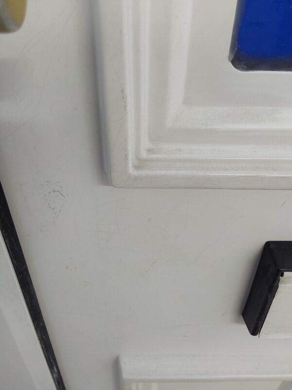 Used White Upvc Front Door 925mm x 2065mm 0392 - Image 13