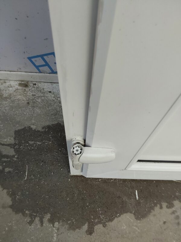 Used White Upvc Front Door 925mm x 2065mm 0392 - Image 9