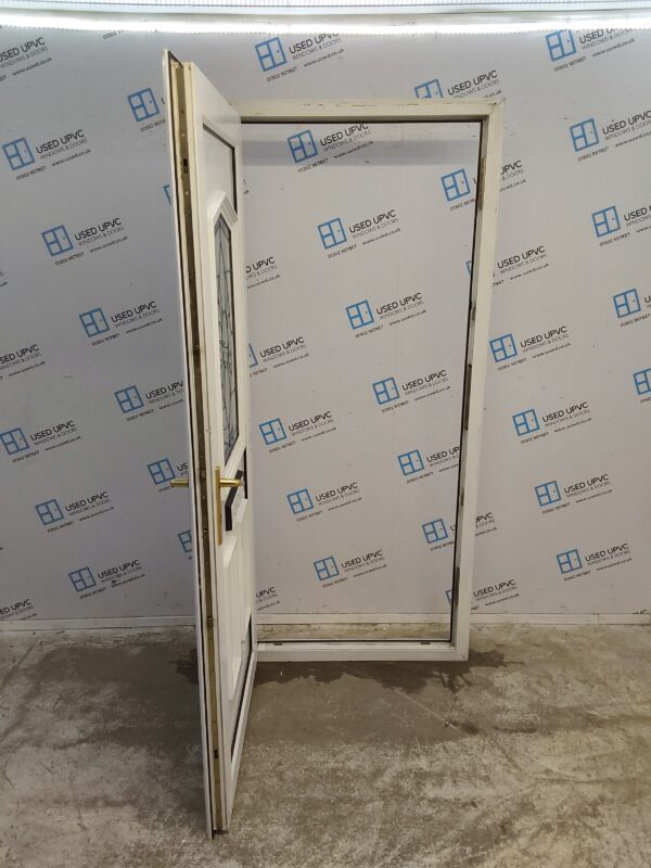 Used White Upvc Front Door 925mm x 2065mm 0392 - Image 3
