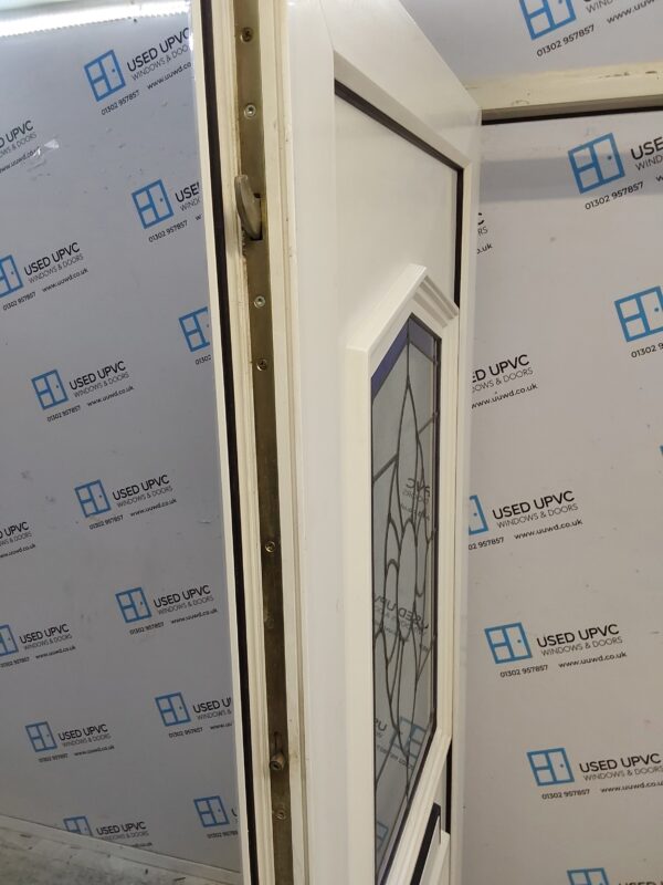Used White Upvc Front Door 925mm x 2065mm 0392 - Image 4