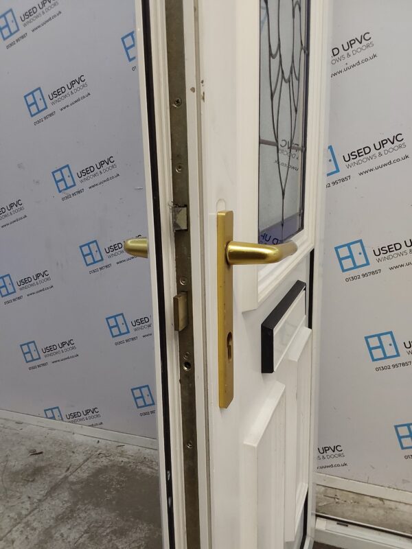 Used White Upvc Front Door 925mm x 2065mm 0392 - Image 5