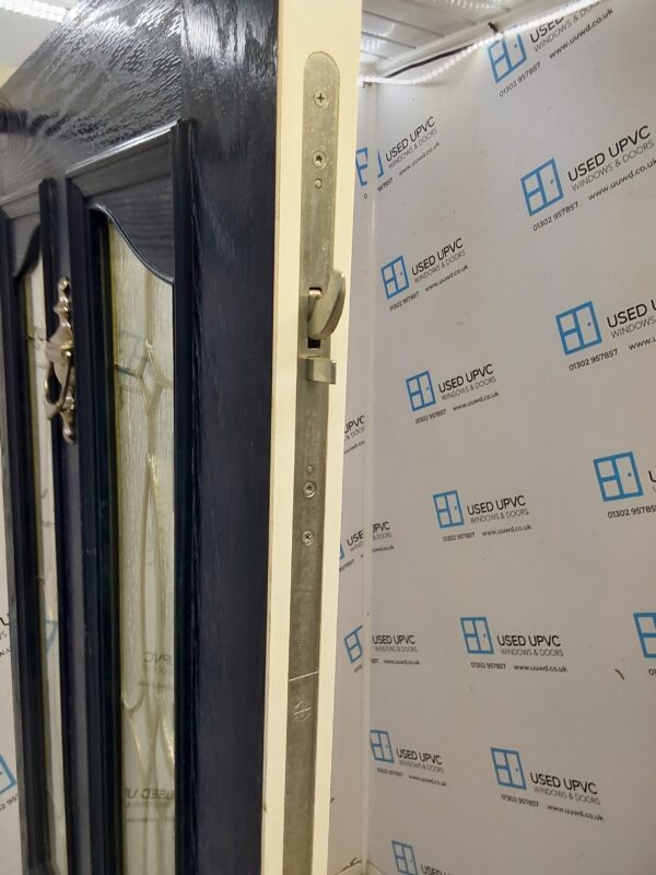 Used Dark Blue Composite Front Door 935mm x 2080mm C6074 - Image 4