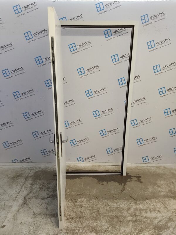 Ex-display White Composite Door 990mm x 2070mm ND71 - Image 3