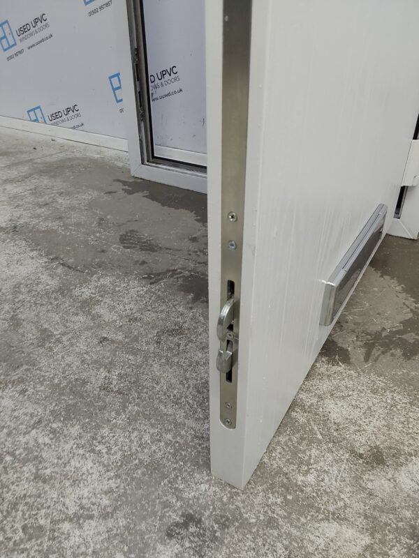 Ex-display Blue Composite Front Door 895mm x 2065mm C1ND86 - Image 7