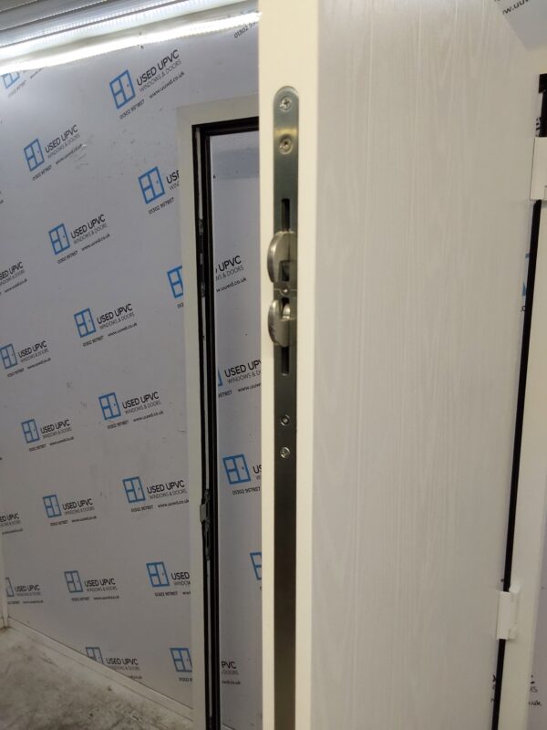 Ex-display White Composite Door 900mm x 2075mm (outwards opening) C1ND87 - Image 4
