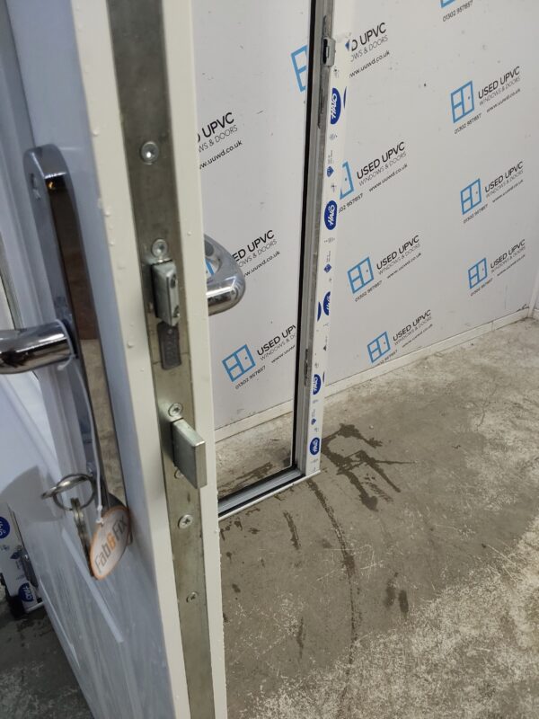 Brand New White Composite Front Door 860mm x 2045mm C1ND95 - Image 5