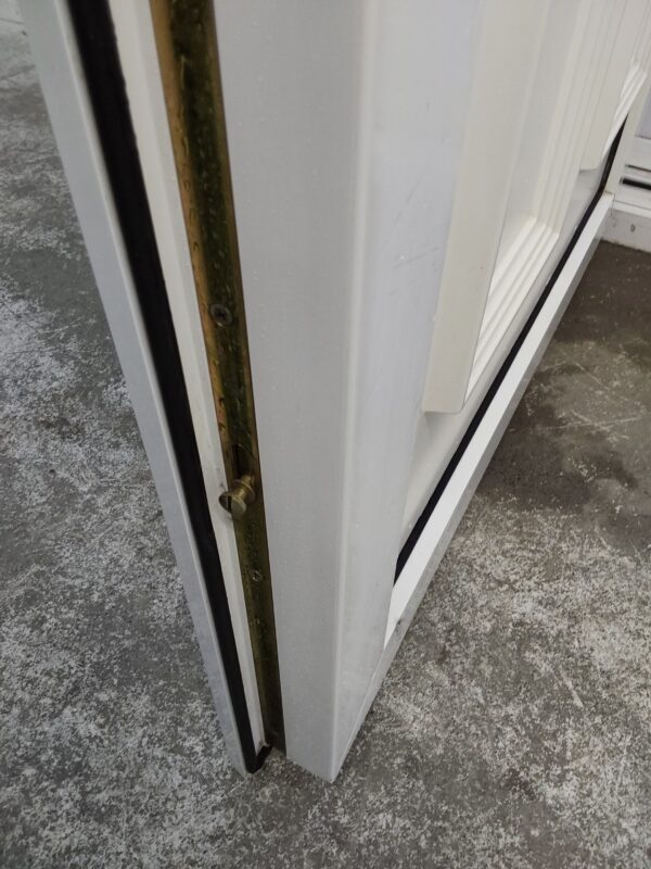 Used White Upvc Front Door 900mm x 2045mm 0436 - Image 9