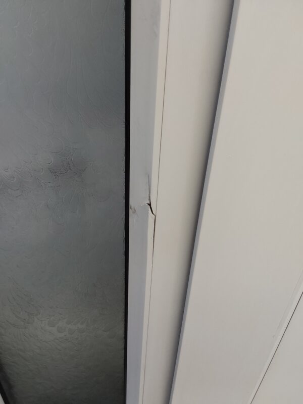 Used White Upvc Front Door And Side Panel 1180mm x 2055mm DS015 - Image 9