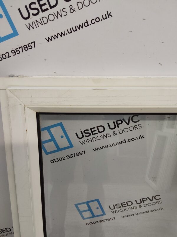 Used White Upvc Window 570mm x 1105mm C3084 - Image 4