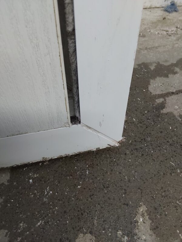 Used Black Composite Front Door 905mm x 2070mm C7D024 - Image 6