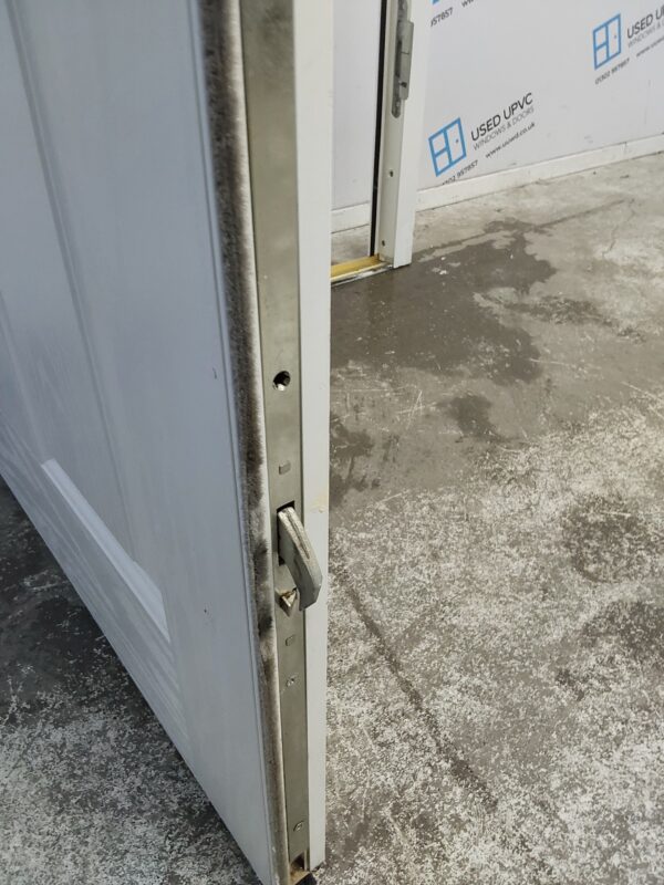 Used White Composite Front Door 895mm x 2030mm 0540 - Image 9