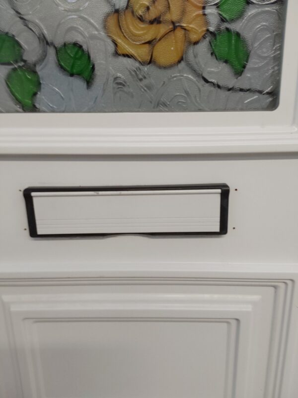 Used White Upvc Front Door 865mm x 2100mm 0286 - Image 5