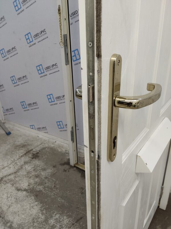 Used White Composite Front Door 910mm x 2025mm 0450 - Image 7