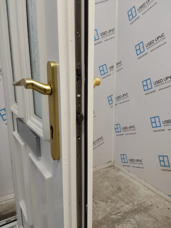 Used White Upvc Front Door 895mm x 2090mm 0008 - Image 5