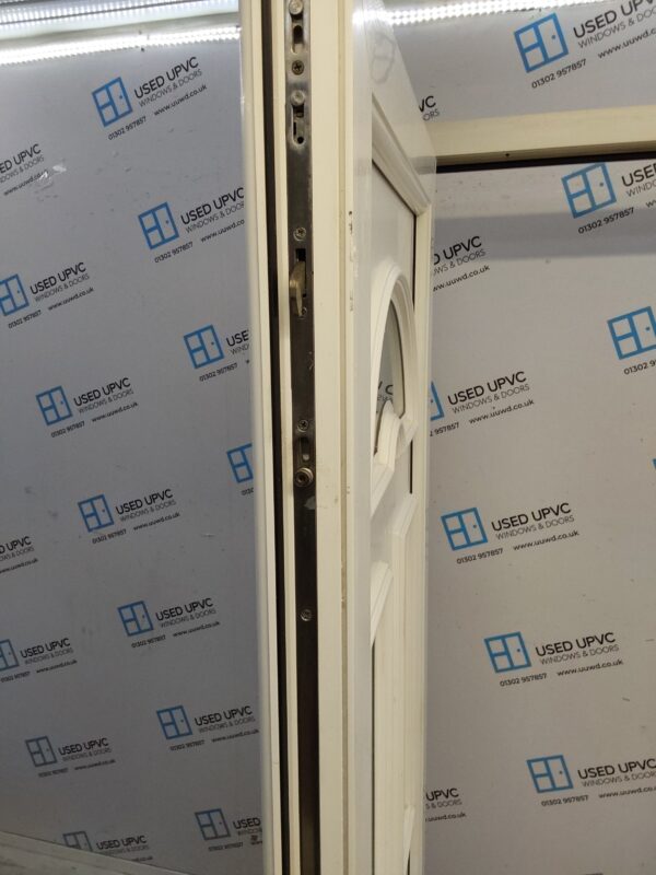Used White Upvc Front Door 880mm x 2030mm (Reduce To 865mm) 0041 - Image 4