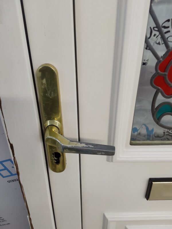 Used White Upvc Front Door And Side Panel 1215mm x 2070mm DS003 - Image 8