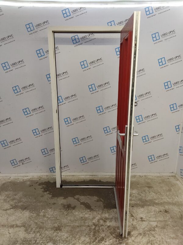 Used Red Composite Front Door 925mm x 2060mm C8D26 - Image 3