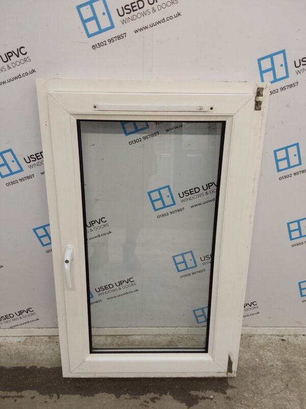 Used White Upvc Tilt And Turn Window 745mm x 1190mm W0445 - Image 4