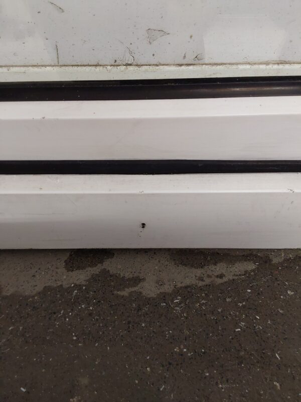 Used White Upvc Tilt And Turn Window 1060mm x 1330mm LW0071 - Image 10
